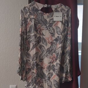 Dress Forum Black and Pink Leaf Print Blouse